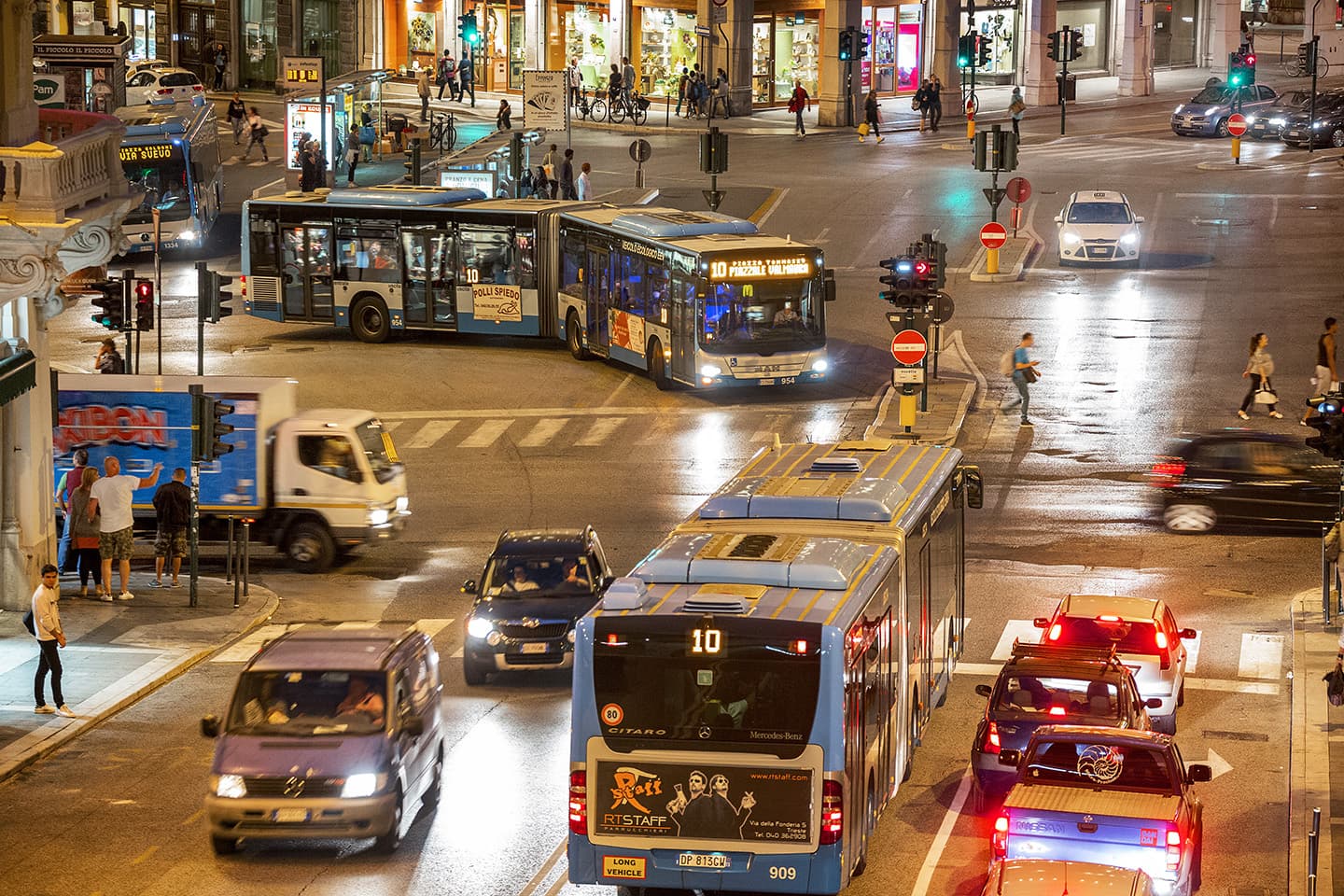 AUTOBUS326